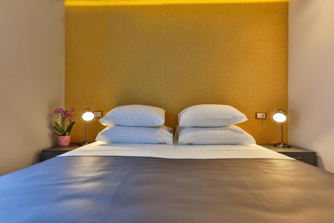 Отель Hotel M Подгорица