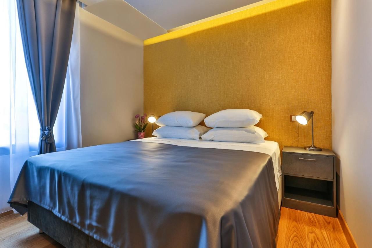 Отель Hotel M Подгорица