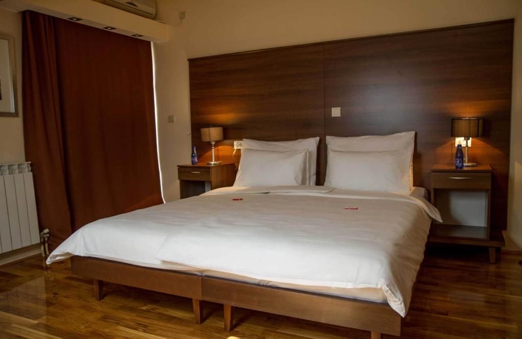 Отель Hotel M Подгорица