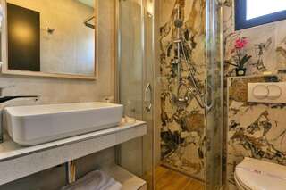 Отель Hotel M Подгорица Двухместный номер Делюкс с 1 кроватью-7