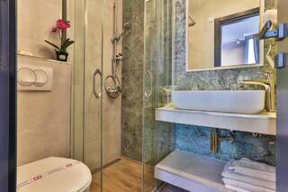 Отель Hotel M Подгорица Двухместный номер Делюкс с 1 кроватью-9